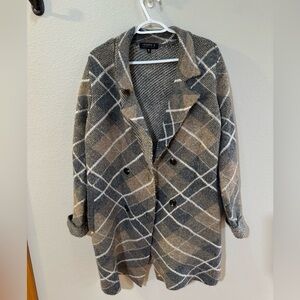 Joseph A. long sweater jacket with pockets & button closure, size medium
